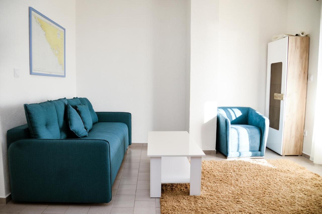 Iker Apartments ติวัต ภายนอก รูปภาพ
